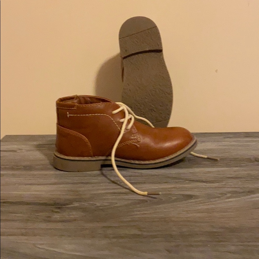Shoes - Picture 4 of 4